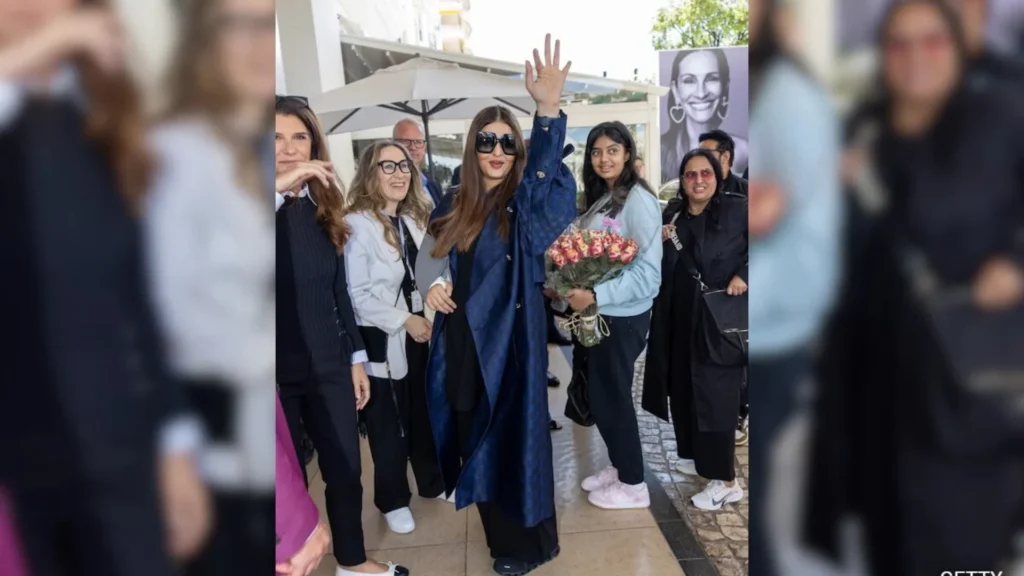 Aishwarya Rai Bachchan and her daughter Aaradhya grace Cannes.